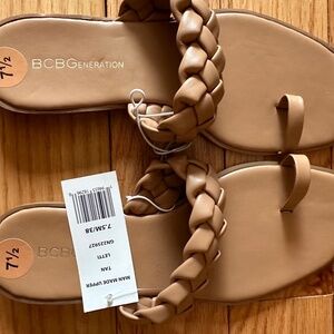 BCBGeneration, Tan Toe Ring Sandal, Size 7 1/2